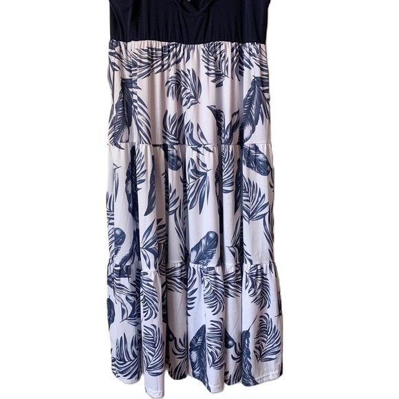 SALE! PATPAT Navy Ruffle Strappy Bodice Tiered Tropical Dress Size Large - Picture 4 of 8